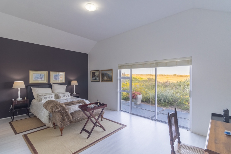 4 Bedroom Property for Sale in Grotto Bay Western Cape